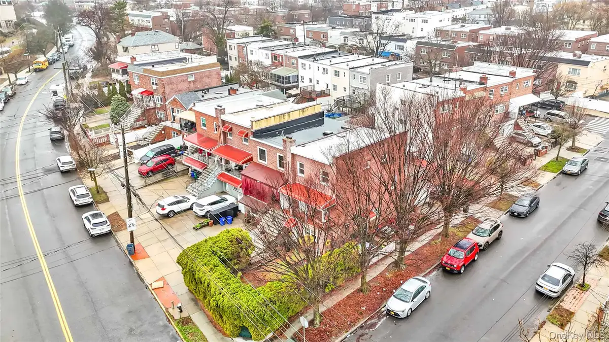 2829 Schurz Avenue, Bronx, NY 10465 - #1