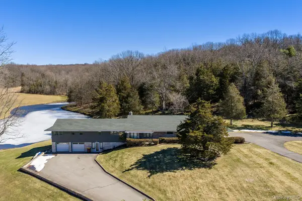 736 State Route 94 N, Warwick, NY 10990