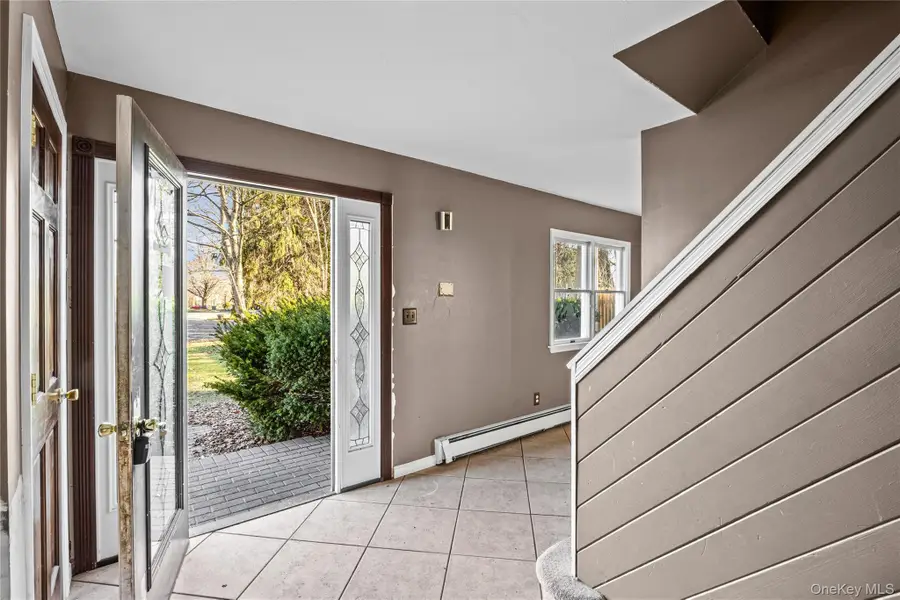 4 Vale Court, Mount Sinai, NY 11766 - #3