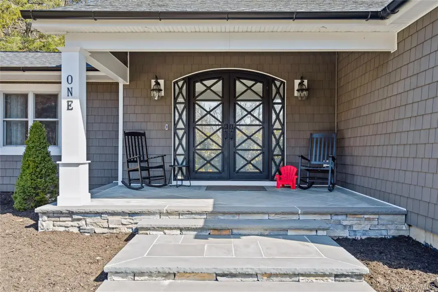 1 Valley Avenue, Smithtown, NY 11787 - #3