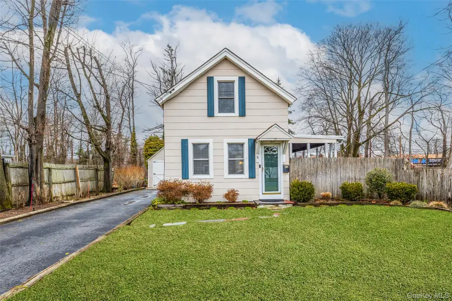 5 Wall Street, East Islip, NY 11730 - #2