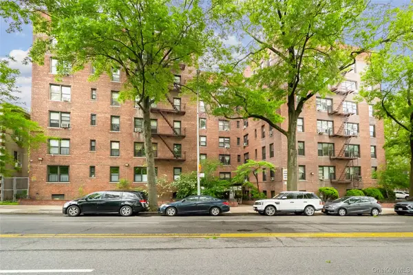 2244 Bronx Park E #1C, Bronx, NY 10467