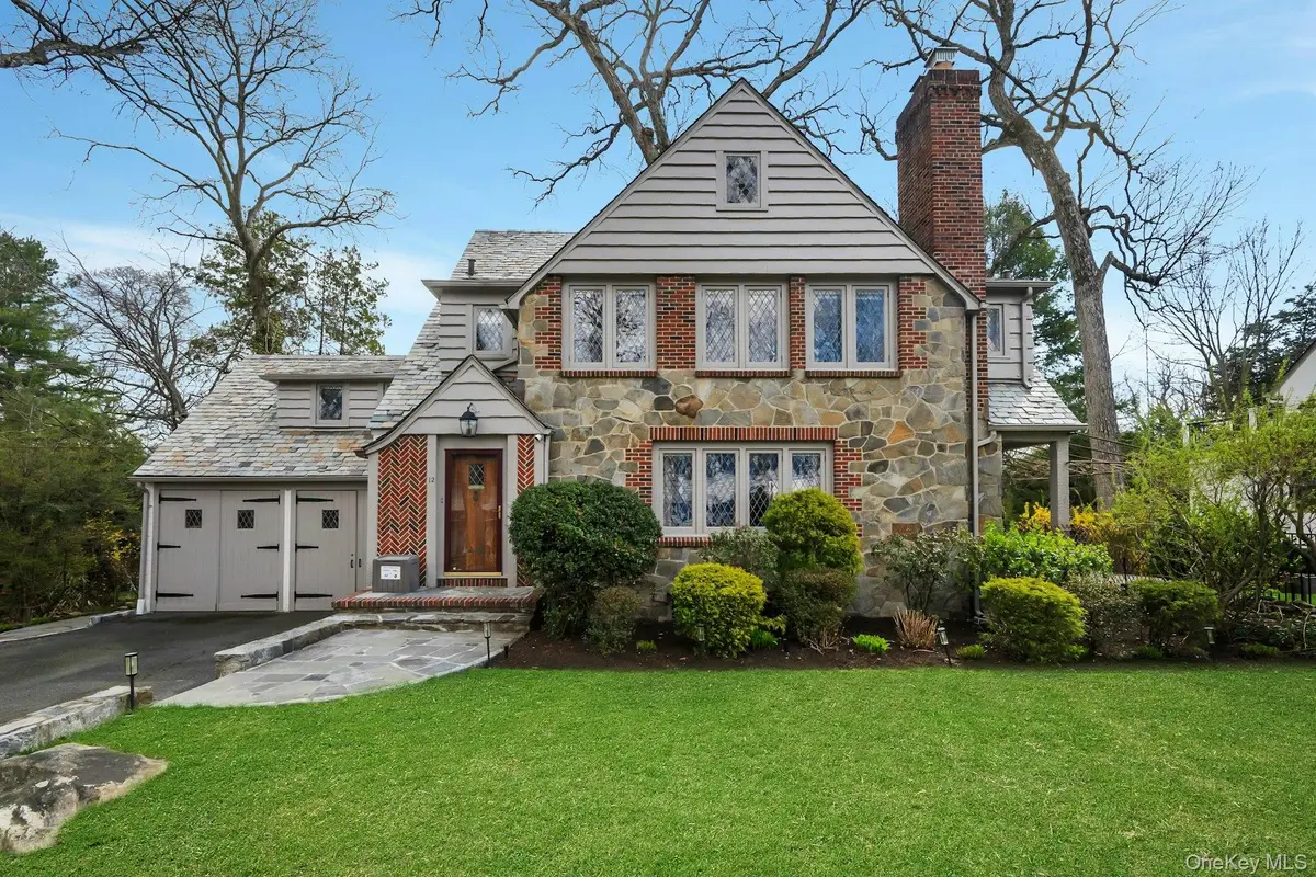 12 Barclay Road, Scarsdale, NY 10583 - #1