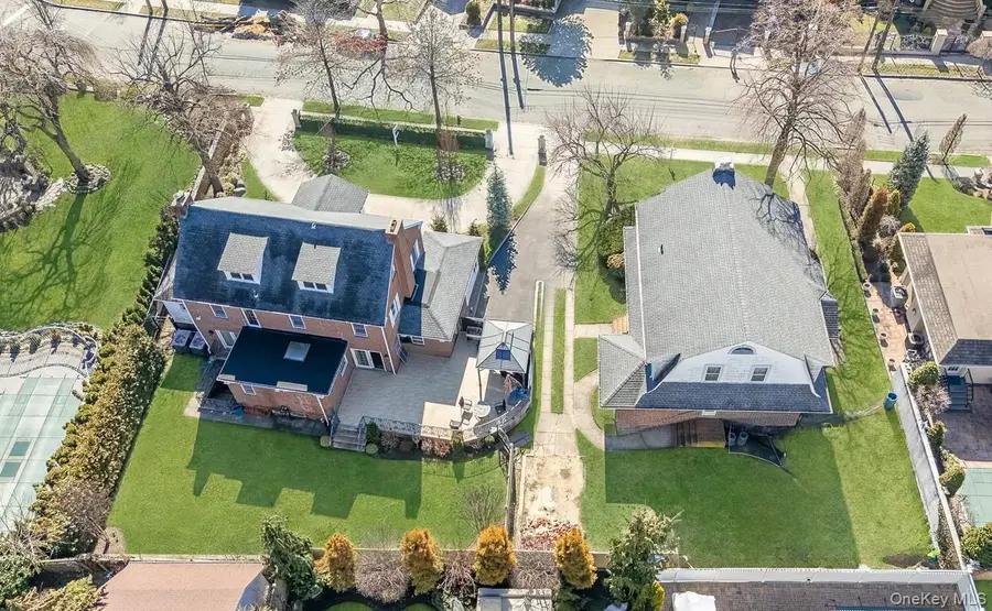 27 Center Drive, Malba, NY 11357 - #2