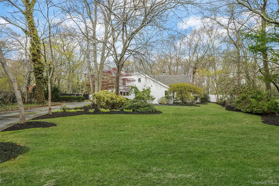 61 Park Avenue, Blue Point, NY 11715 - #2