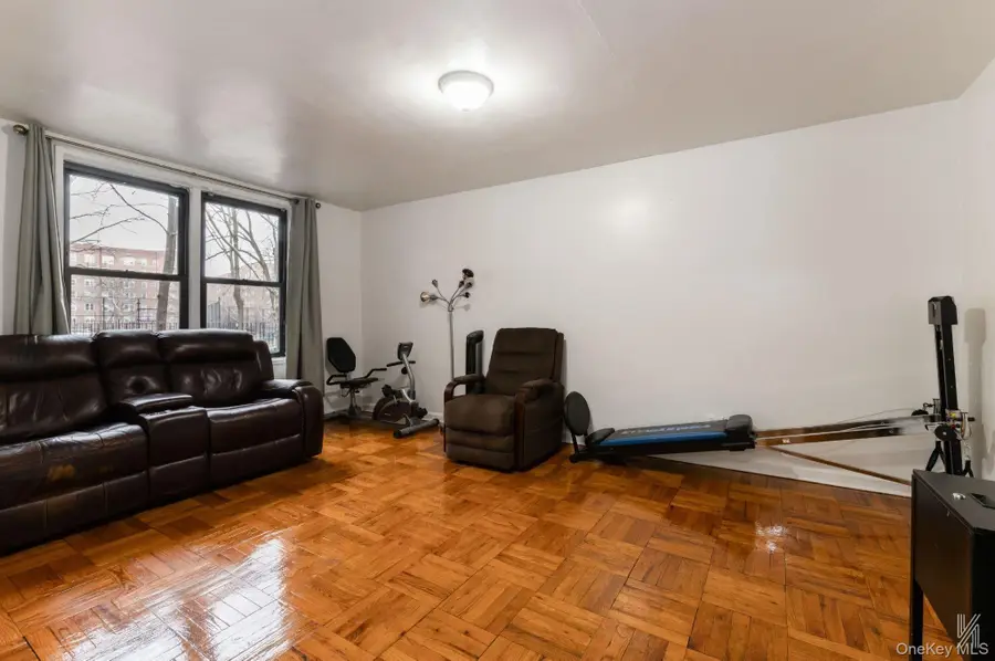 33-24 Junction Boulevard #1R, Jackson Heights, NY 11372 - #3