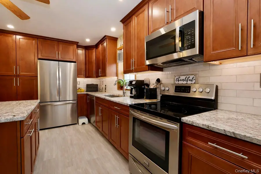 23 Snow Street, Bloomingburg, NY 12721 - #3