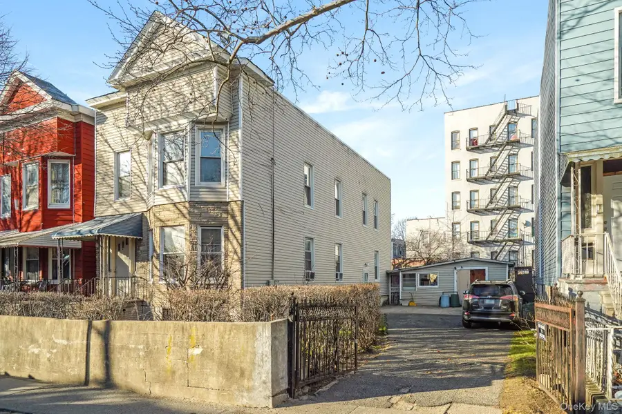 675 E 223rd Street, Bronx, NY 10466 - #2