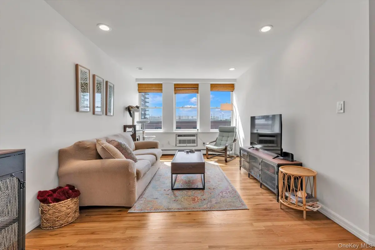 25 W Broadway #207, Long Beach, NY 11561 - #1