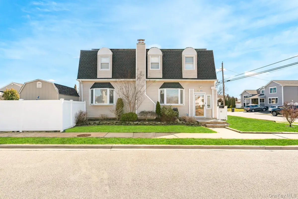2431 Riverside Drive, Wantagh, NY 11793 - #1