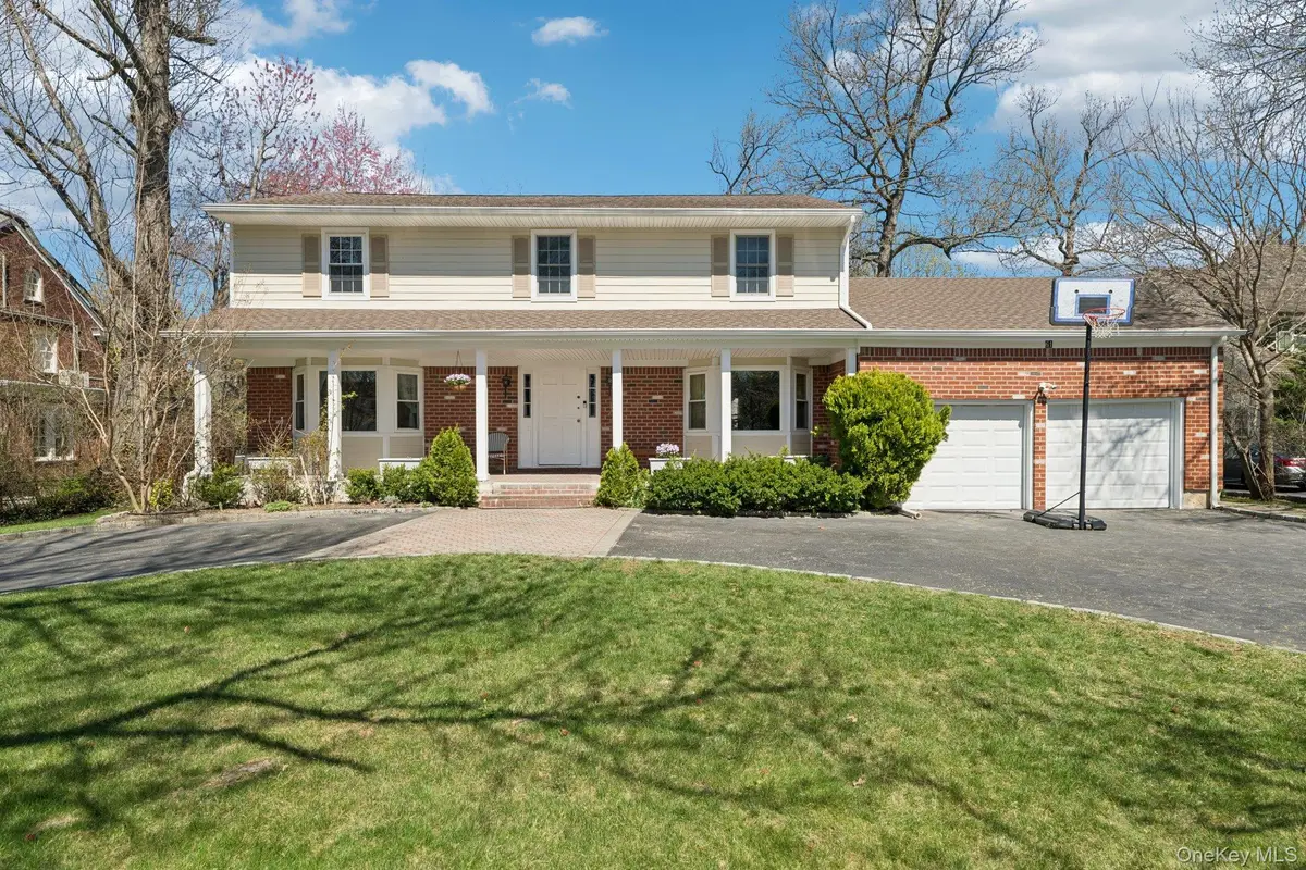 61 Arleigh Road, Great Neck, NY 11021 - #1