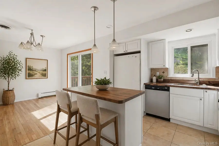 40 Amherst Lane, Wappingers Falls, NY 12590 - #3