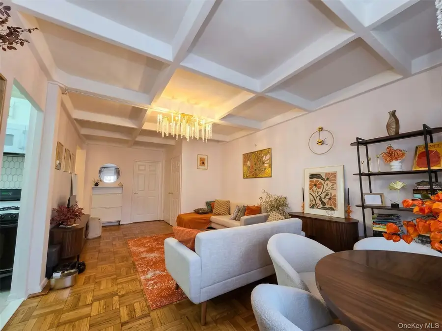 147-15 Village #31 GD, Briarwood, NY 11435 - #3