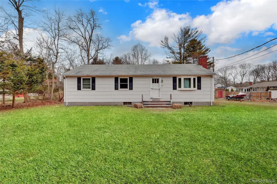 187 Hot Water Street, Manorville, NY 11949 - #3