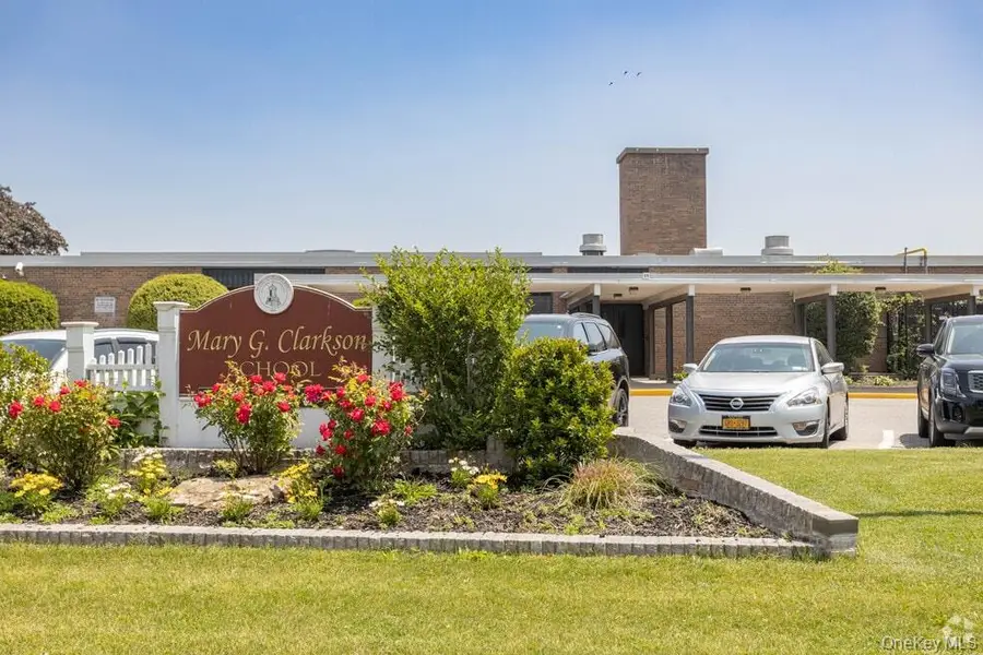 5 Slade Place, Bay Shore, NY 11706 - #3