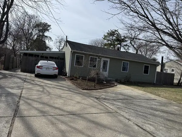 74 Eisenhower Avenue, Brentwood, NY 11717