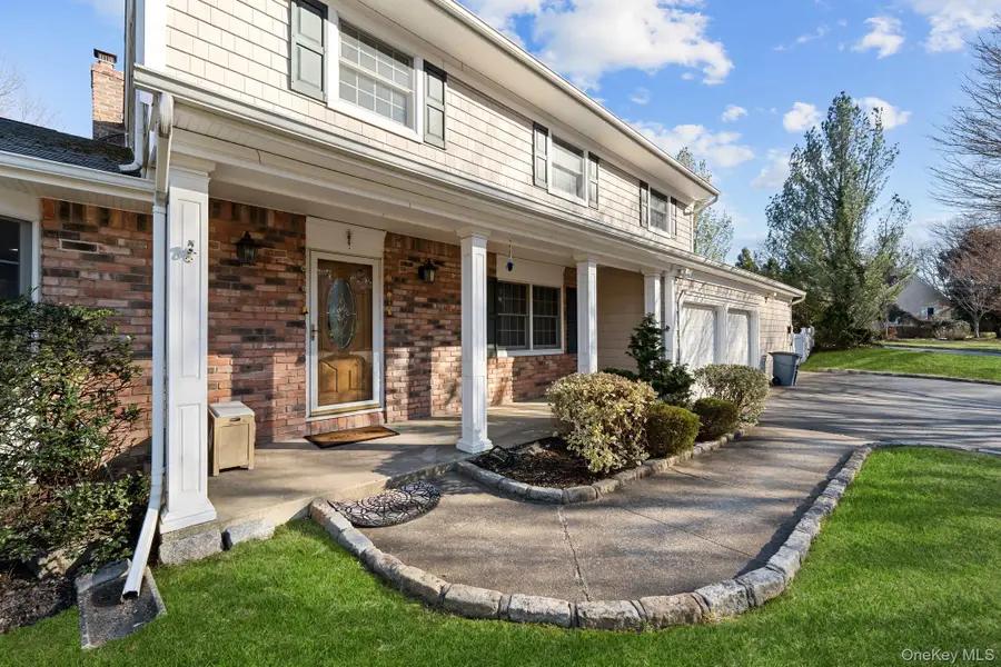 19 Austin Lane, Elwood, NY 11743 - #3