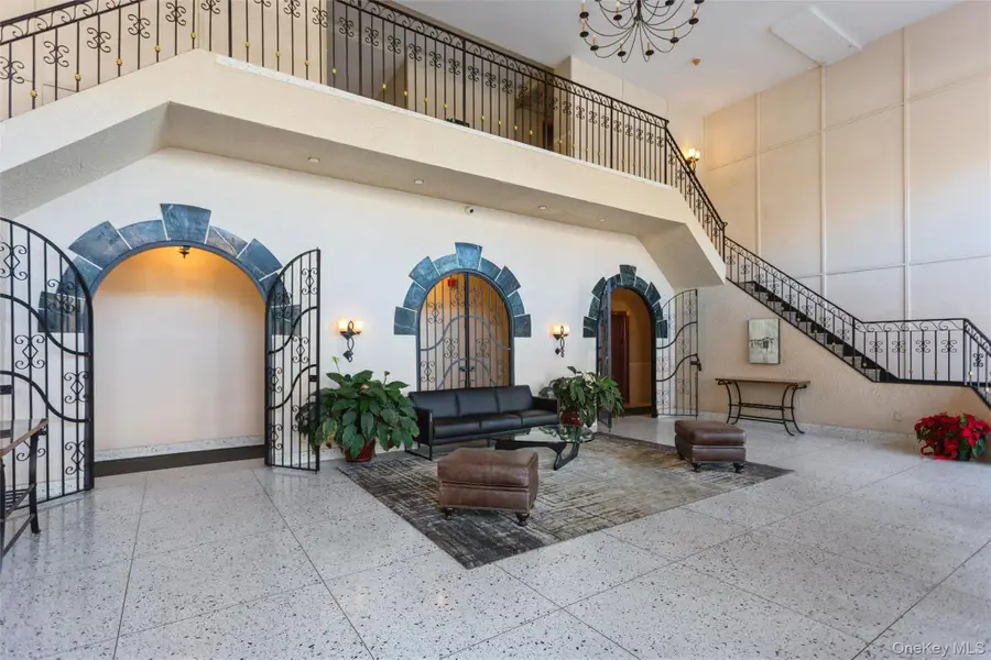 370 W. Broadway #2X, Long Beach, NY 11561 - #3