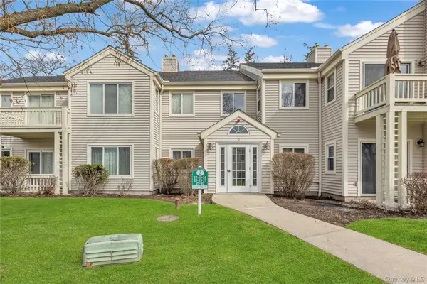 17 Bayberry Drive, Peekskill, NY 10566