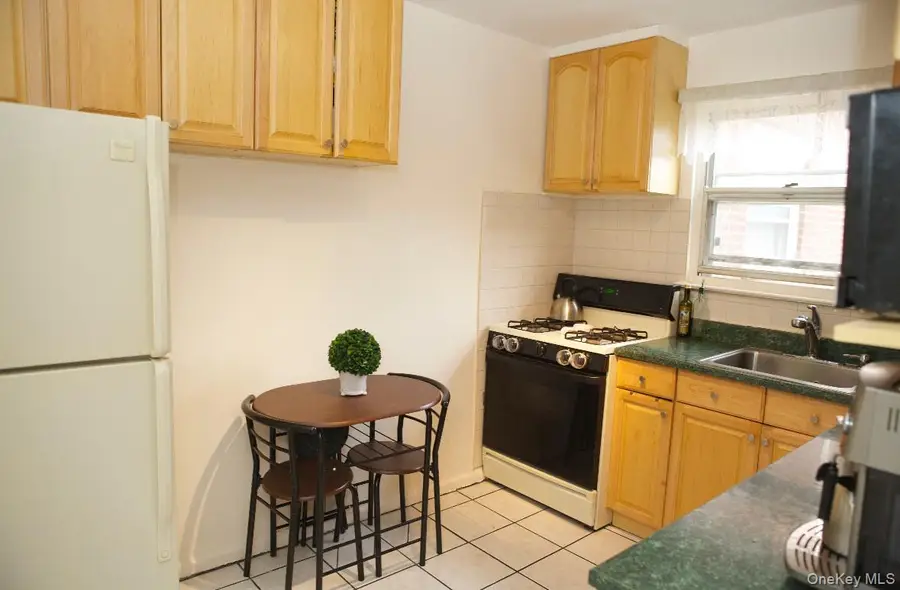 73-27 263 Street #GV87, Glen Oaks, NY 11004 - #3