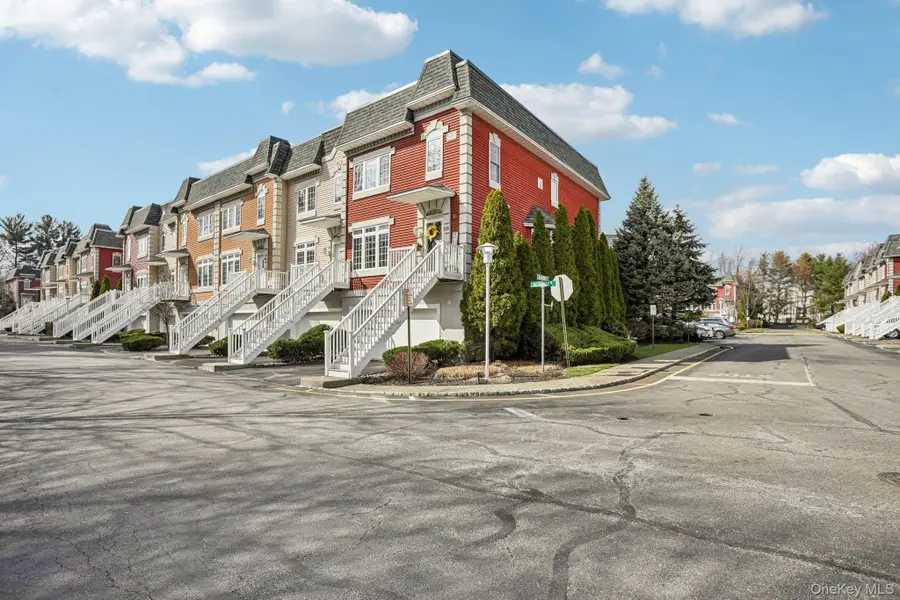 105 Alexander Court, Nanuet, NY 10954 - #2