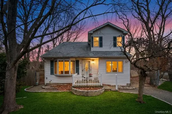 34 Pinelawn Avenue, Shirley, NY 11967