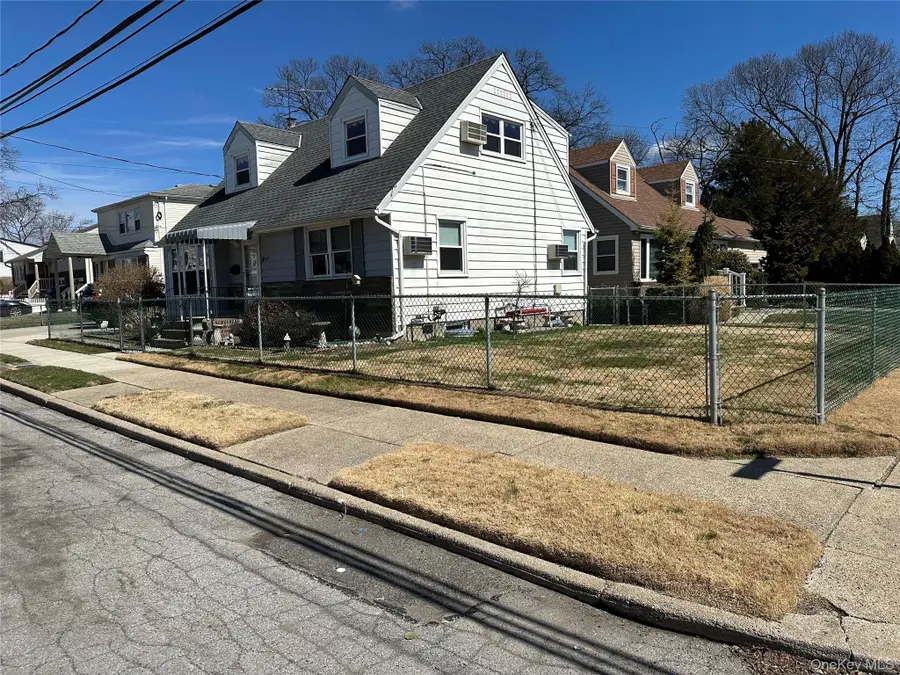 One Waverly Place, Valley Stream, NY 11580 - #2