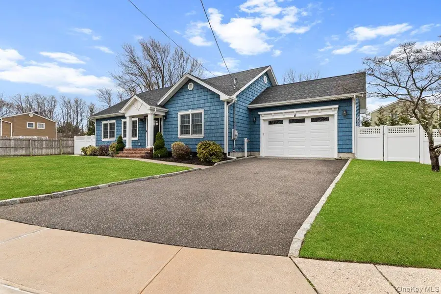 66 Arch Drive, Holbrook, NY 11741 - #2