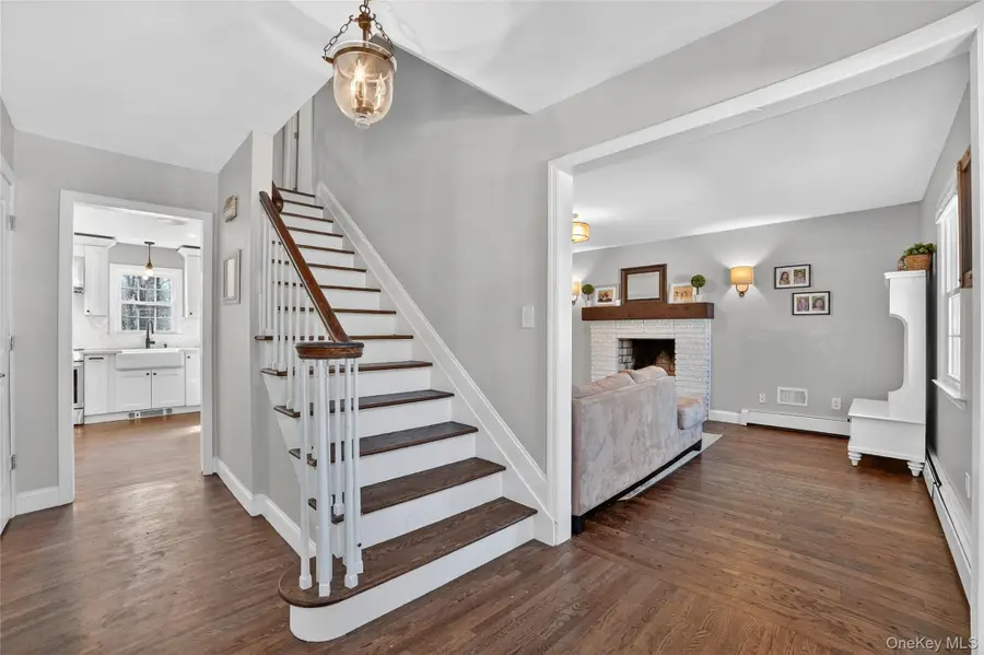 9 Mohawk Lane, Yorktown Heights, NY 10598 - #3