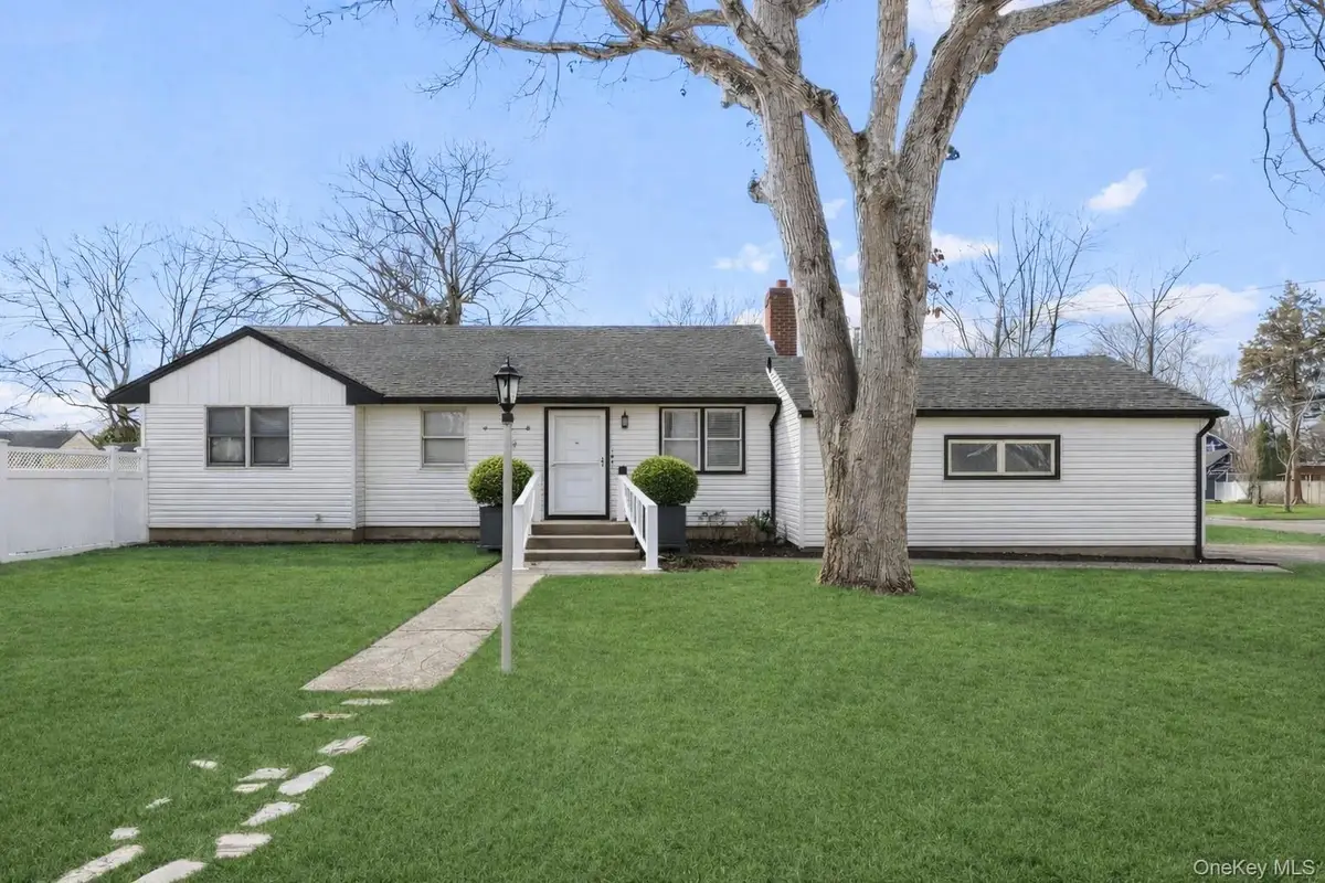 38 Chenango Drive, Bay Shore, NY 11706 - #1