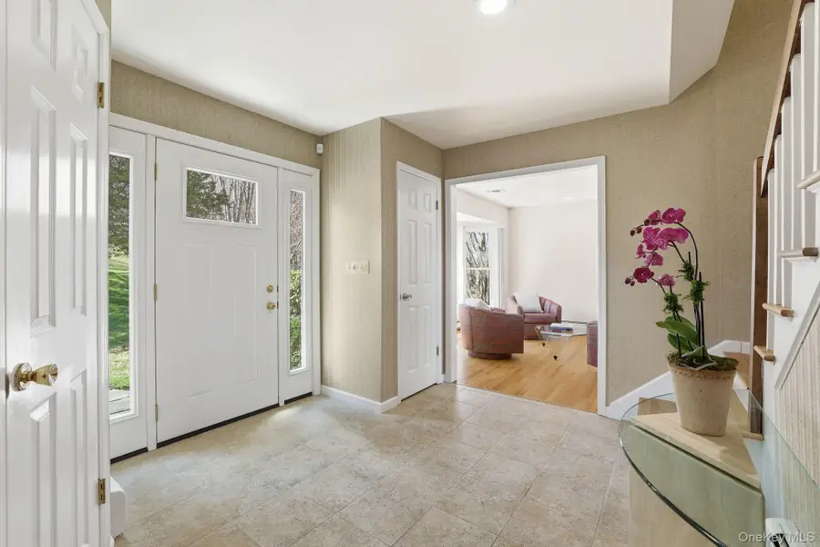 35 Woodcrest Drive, Armonk, NY 10504 - #3