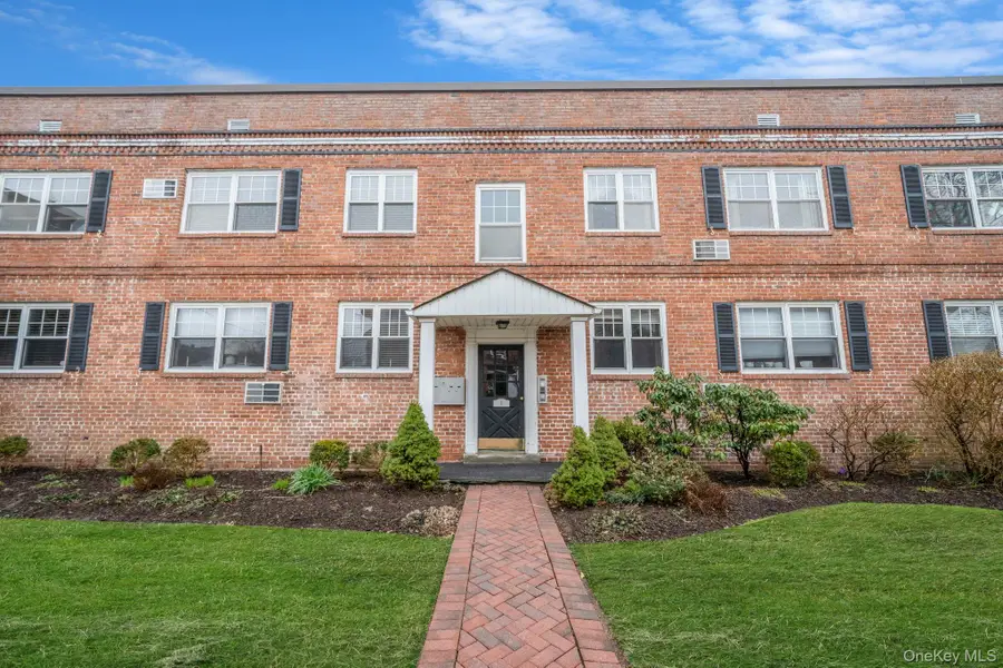 51 Lincoln Avenue #D22, Rockville Centre, NY 11570 - #2