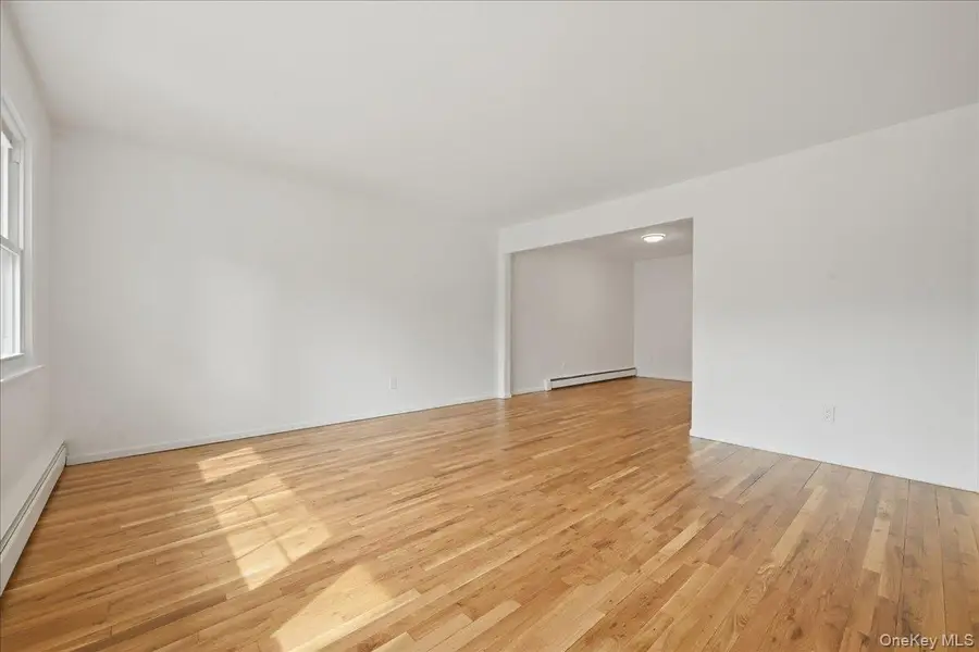 7 Anchorage Road, Port Washington, NY 11050 - #2