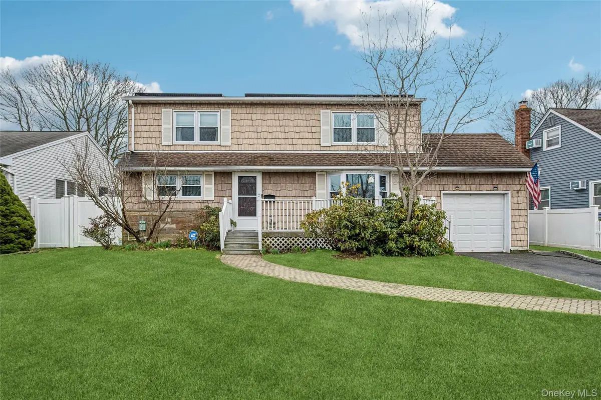 3634 Summer Drive, Wantagh, NY 11793 - #1