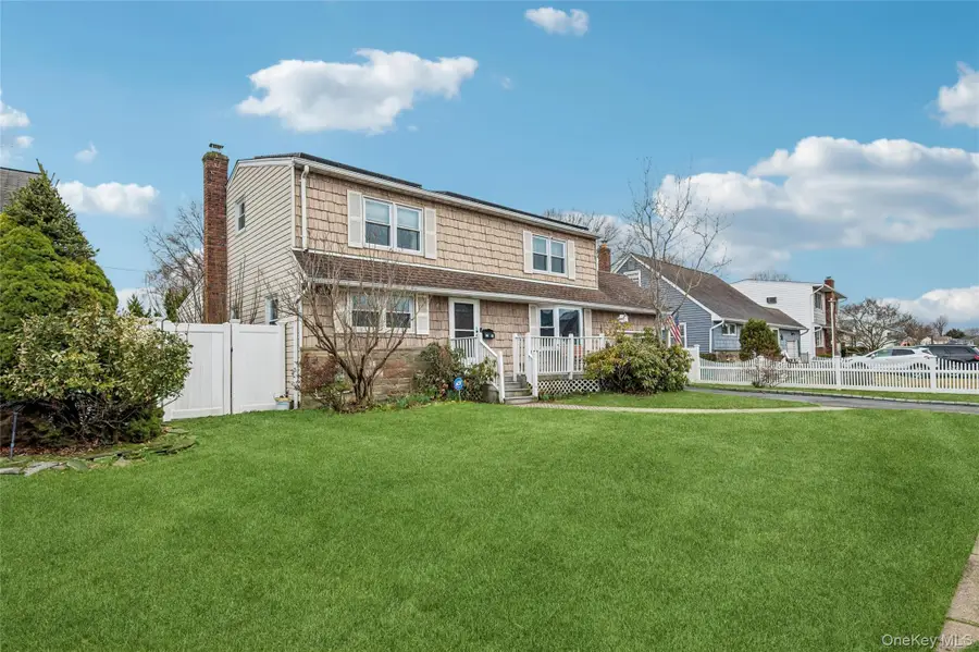 3634 Summer Drive, Wantagh, NY 11793 - #2