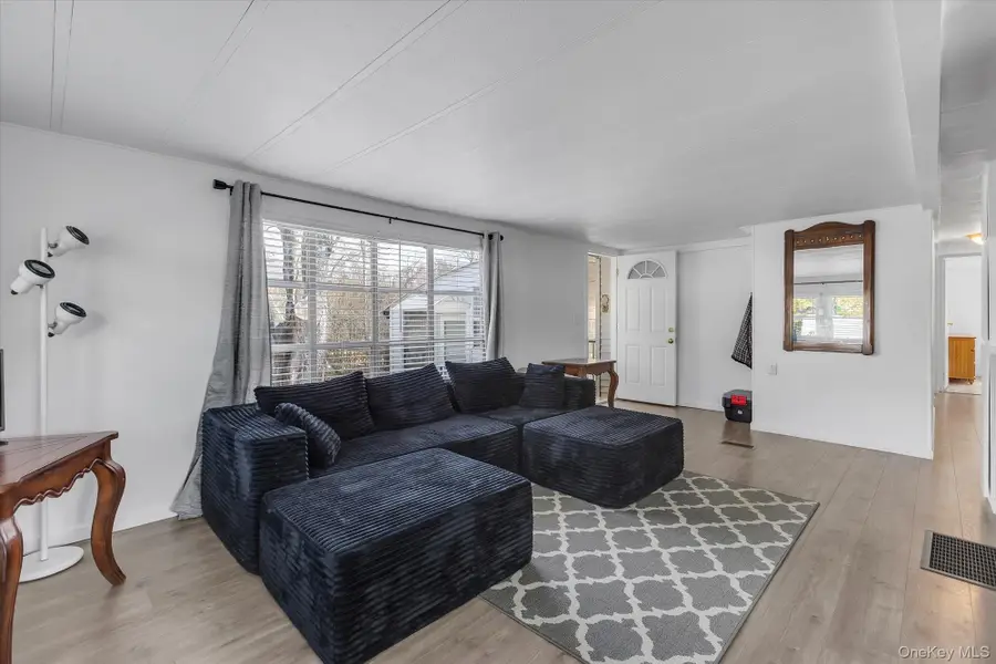 74 Maple St, East Quogue, NY 11942 - #2