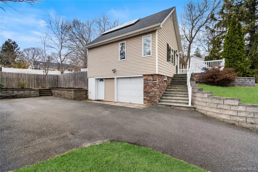 Address Withheld By Seller, Sound Beach, NY 11789 - #3