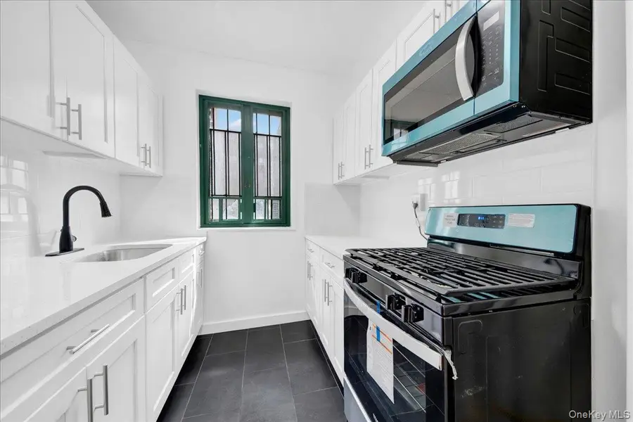 1569 Metropolitan Avenue #4g, Bronx, NY 10462 - #3