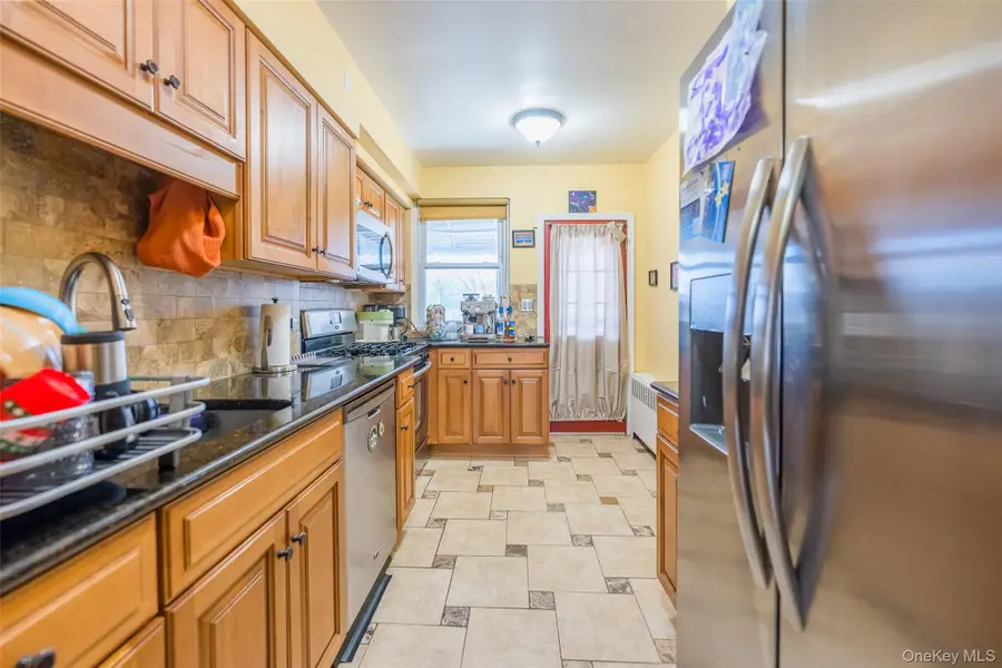 3214 Rawlins Avenue, Bronx, NY 10465 - #3