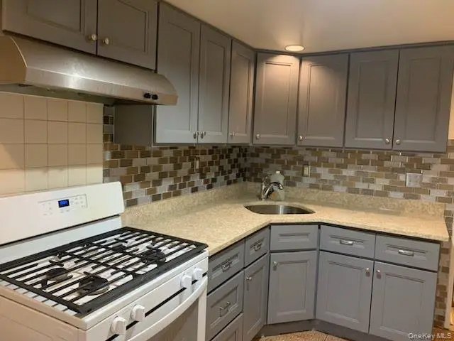 11433 204th Street, Saint Albans, NY 11412 - #2