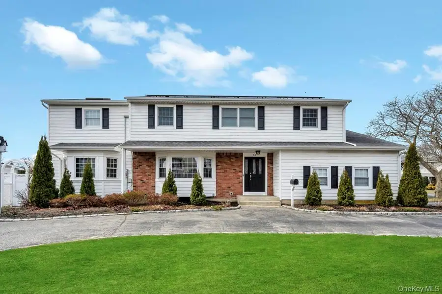 30 County Line Road, Farmingdale, NY 11735 - #2