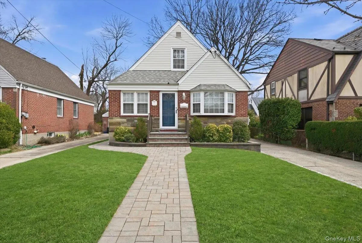 175 Locust Street, Floral Park, NY 11001 - #1