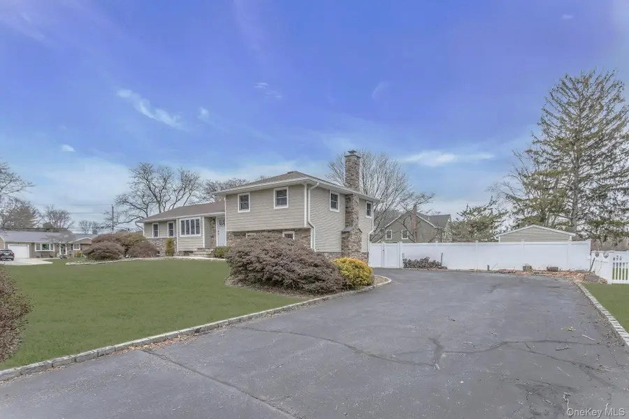 5 Nita Street, East Northport, NY 11731 - #3