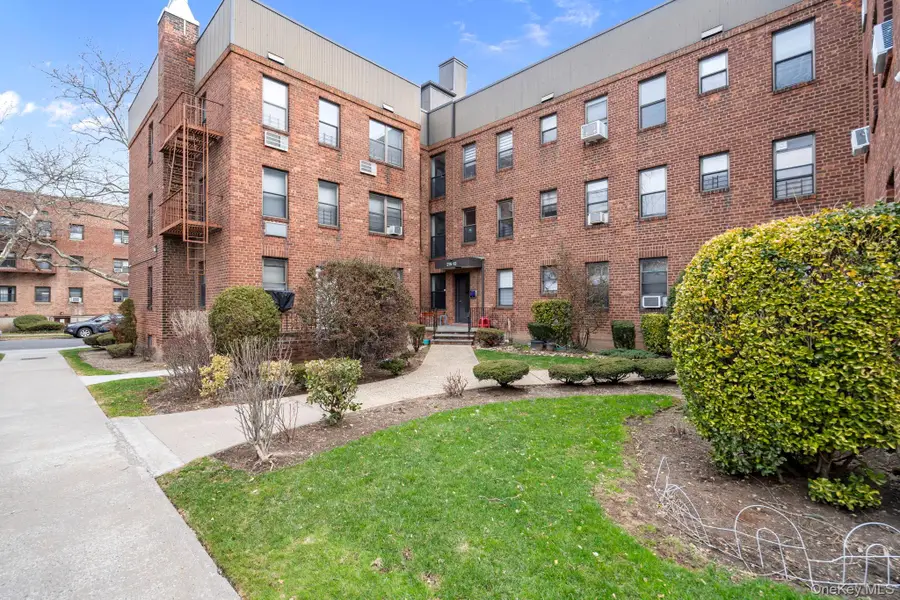 215-12 47 Ave #2B, Bayside, NY 11361 - #3