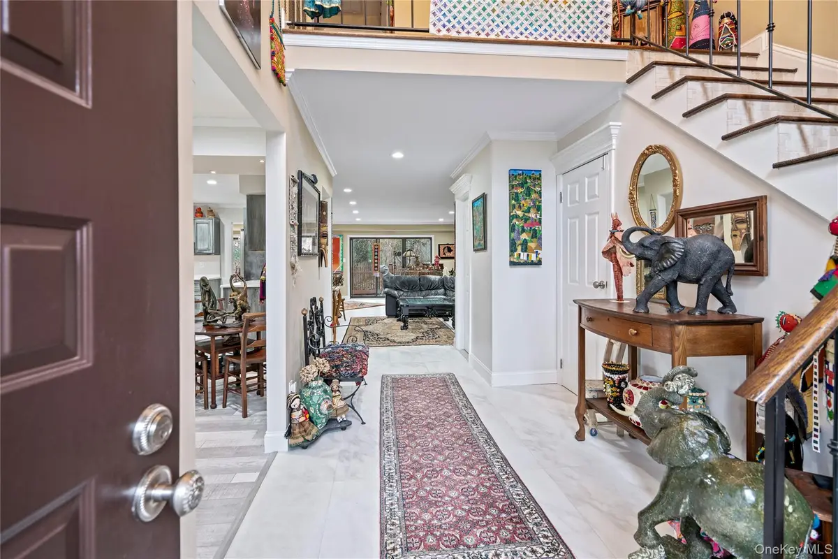 38 Maple Court, Jericho, NY 11753 - #1