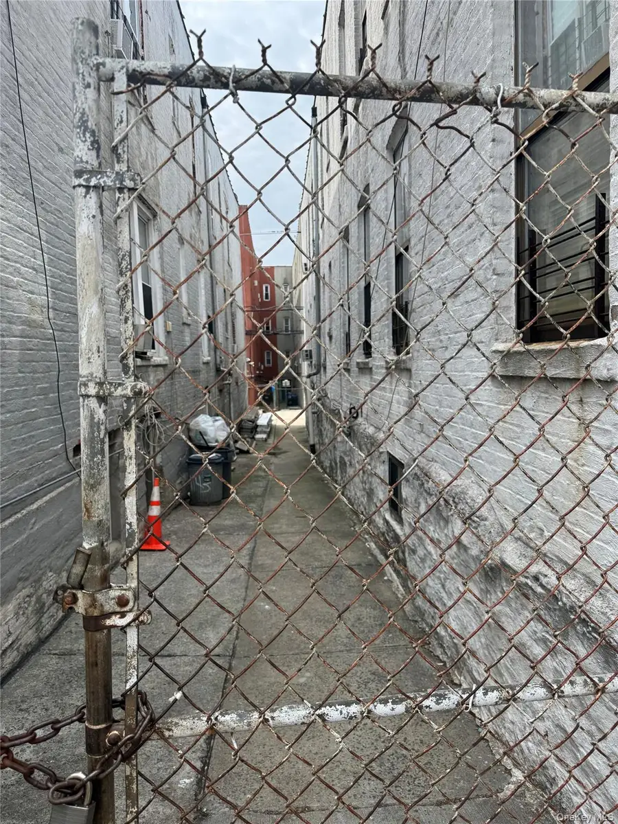 1145 Fteley Avenue, Bronx, NY 10472 - #2