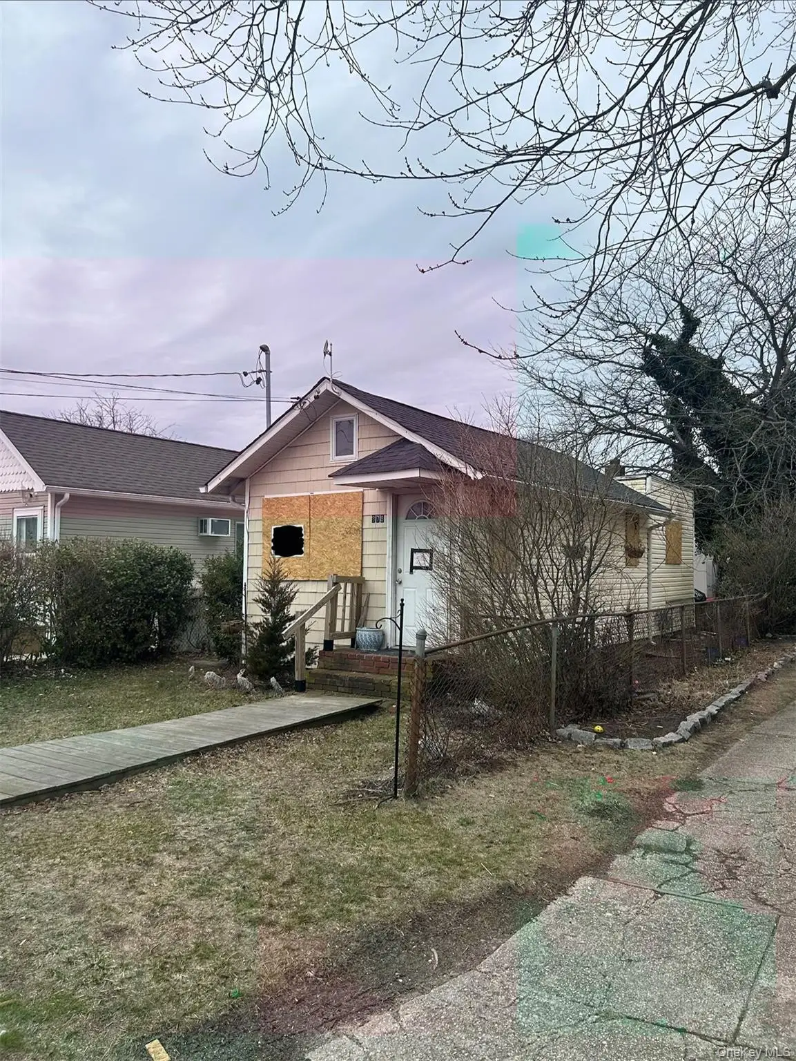 878 S 5th Street, Lindenhurst, NY 11757 - #1