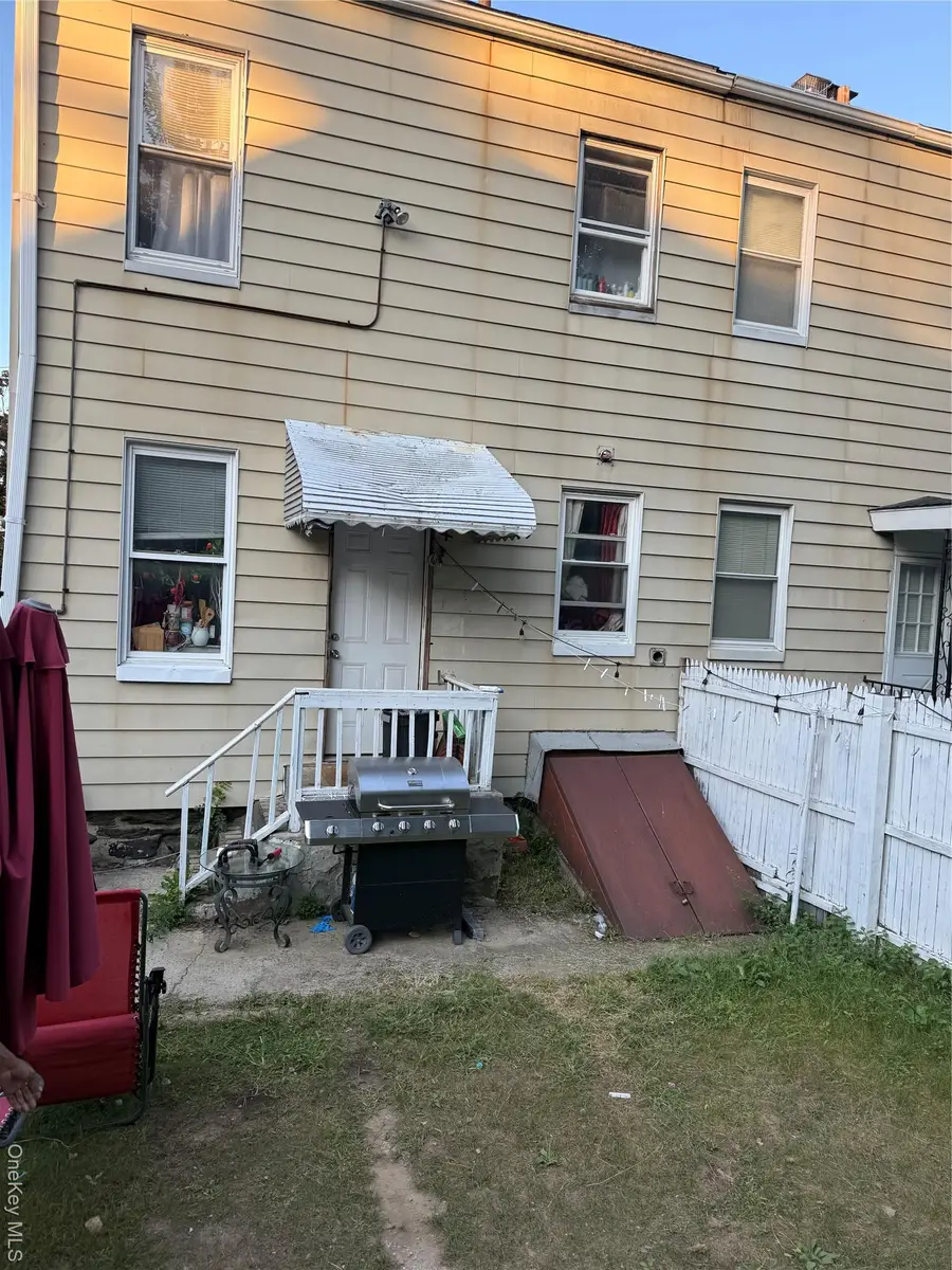 156 Hillside Avenue, Mount Vernon, NY 10553 - #3