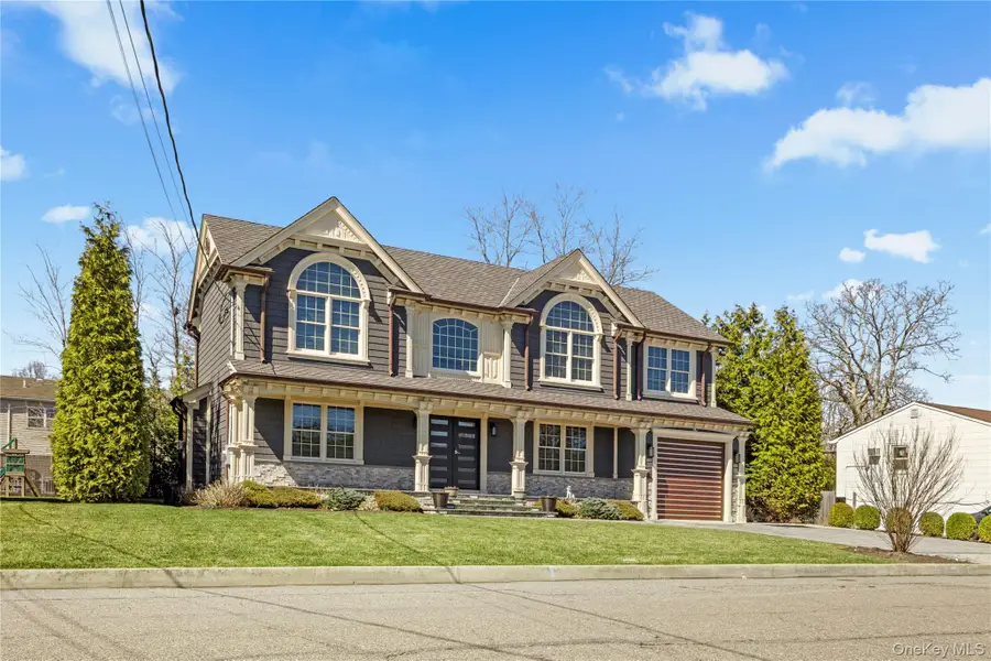 123 Columbus Boulevard, Amityville, NY 11701 - #3