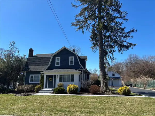 88 Astor Avenue, Saint James, NY 11780